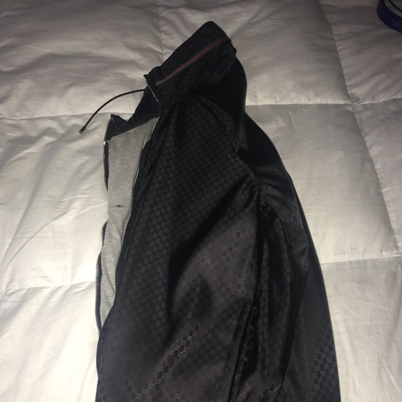 Gucci nylon black jacket size 46 ( US small) - Picture 6 of 6